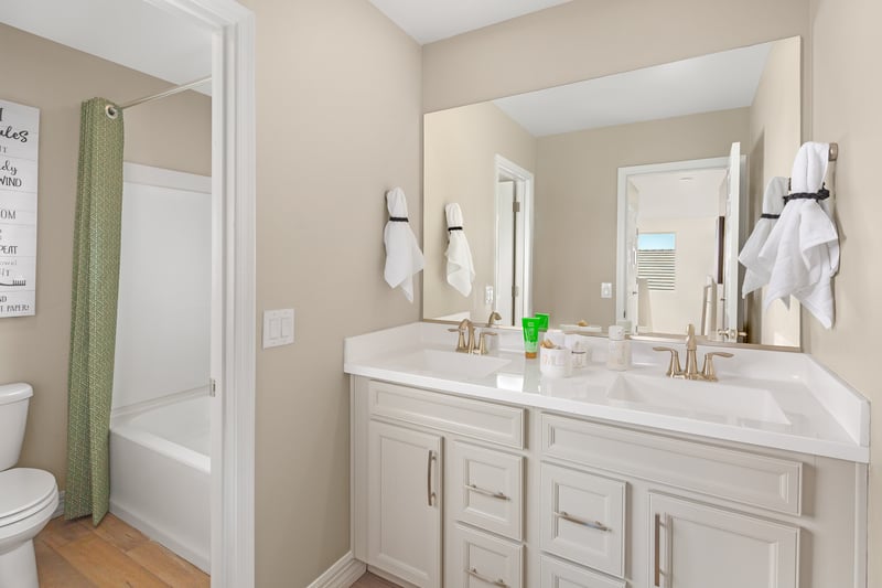 17e95925-b8ec-4e7f-9ed9-2908d92bd943