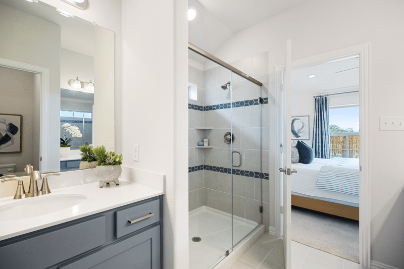 55b28da3-b3f2-45e9-a416-8108f6b60589