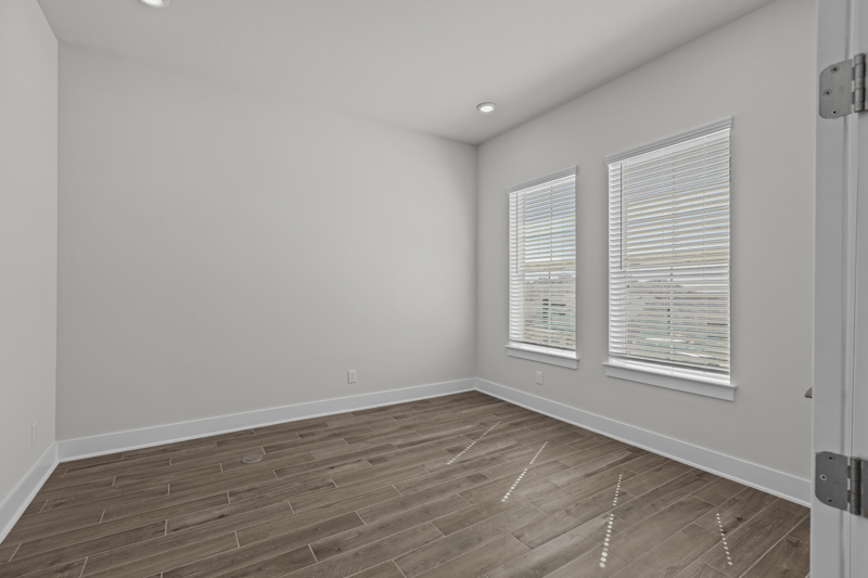 56022d4f-393c-455b-8575-d77391157947