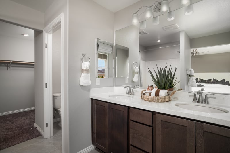 663fccfc-259d-43e1-98f5-51c37fdbb925