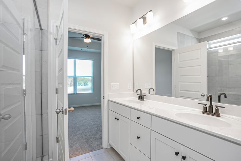 939d0a15-fc84-4064-87c6-bac726ee6b24