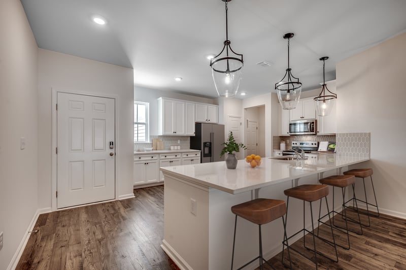 b80f5933-56f3-4c64-b3a0-fc11194e7e01