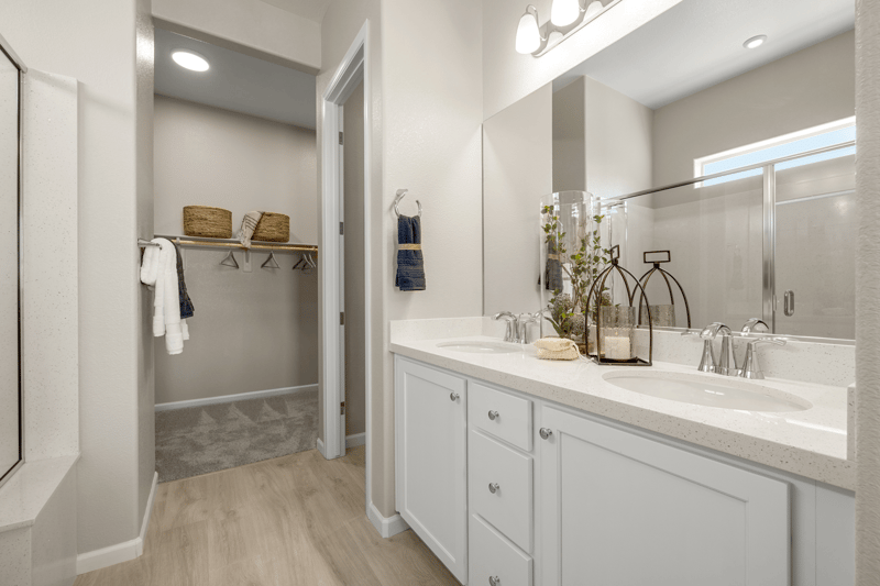 d60a9b7f-84b5-46b8-b82a-a1e5c3364f9d