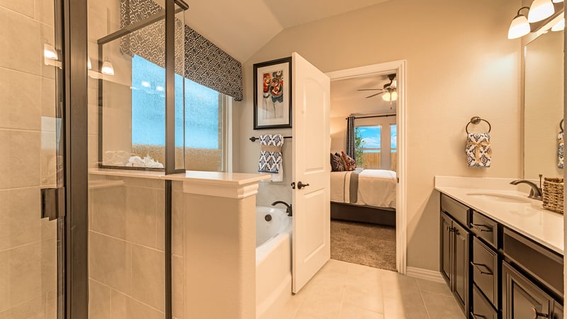 f9eb5675-1316-471b-91d5-a44912e49d21