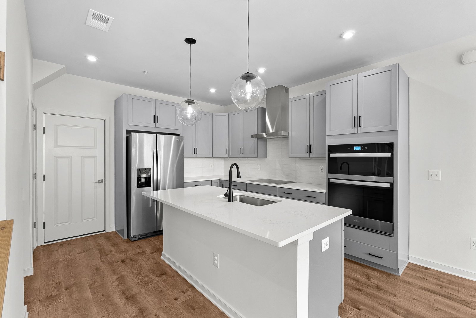 kitchen with pendant lighting