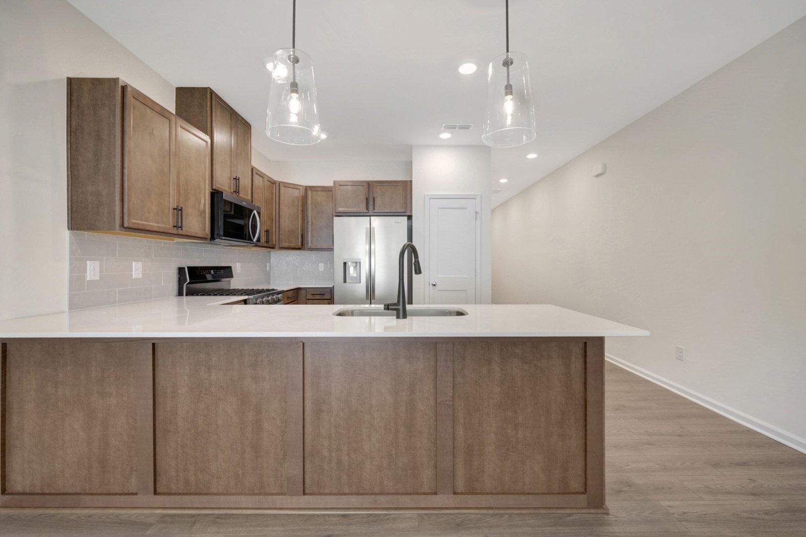 kitchen with pendant lighting