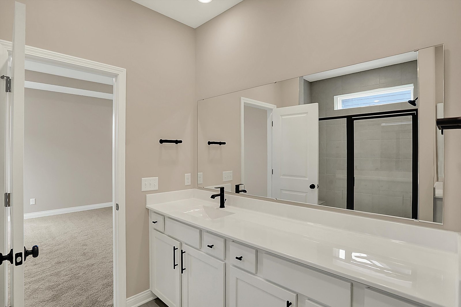 Wabash PR bath 2.jpg