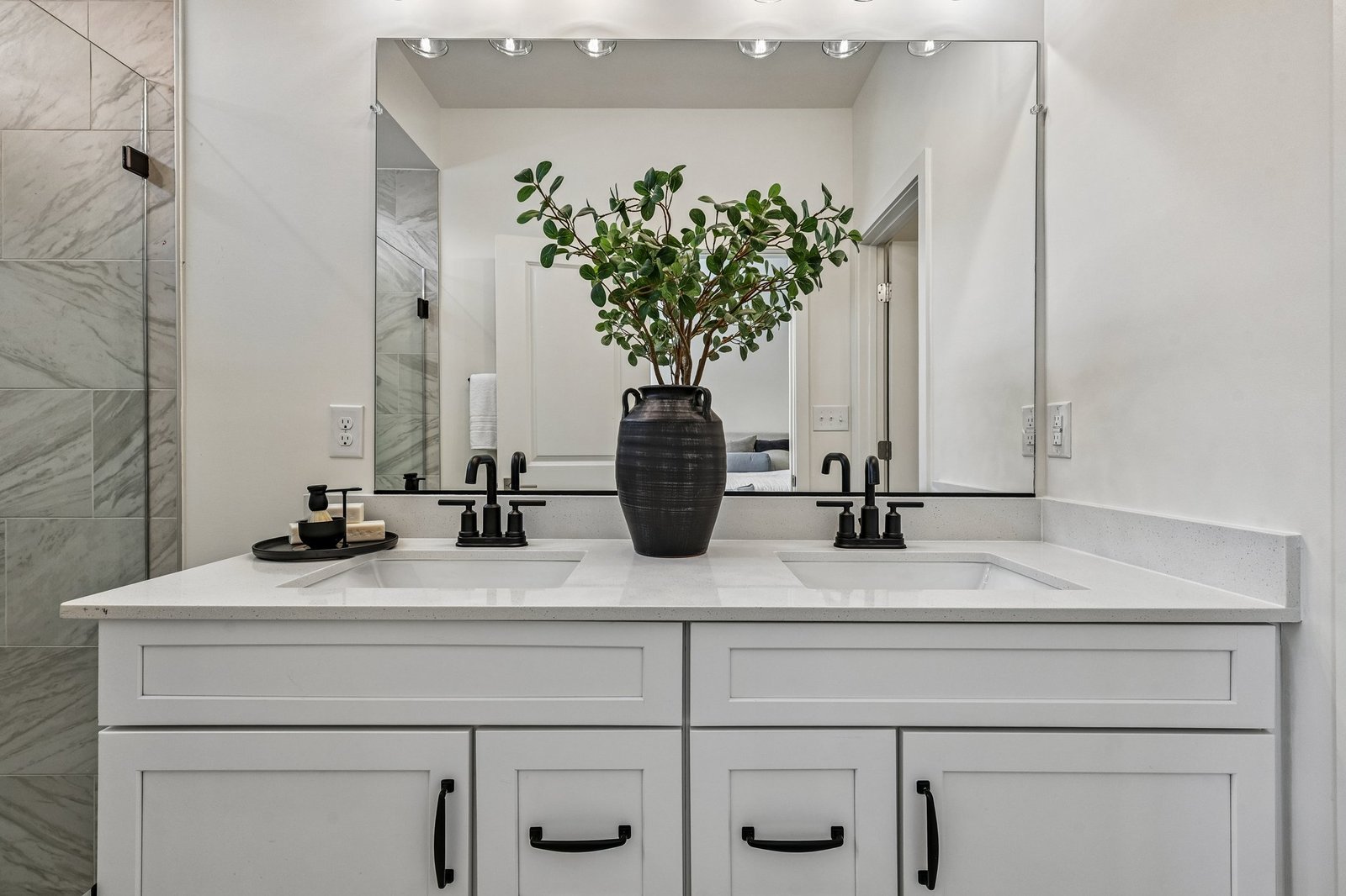 primary bathroom with two sinks