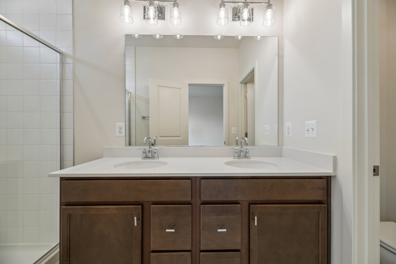 primary bathroom with two sinks