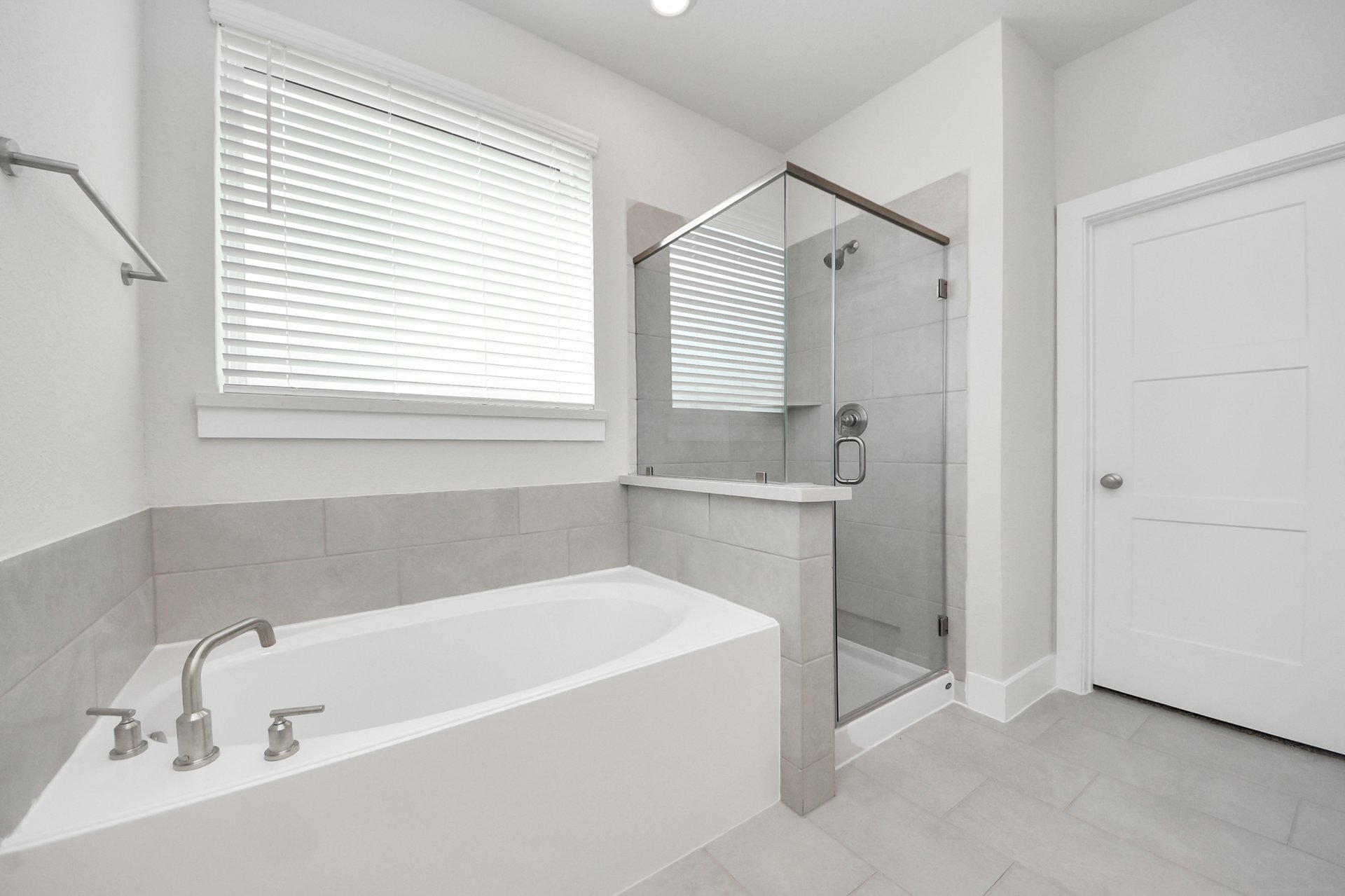 Cascade Primary Bathroom 2.jpg