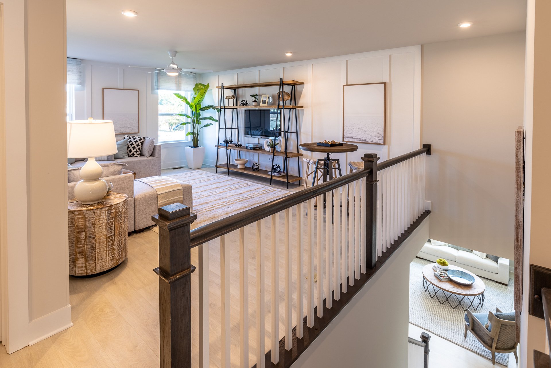 2nd-floor loft provides a versatile space