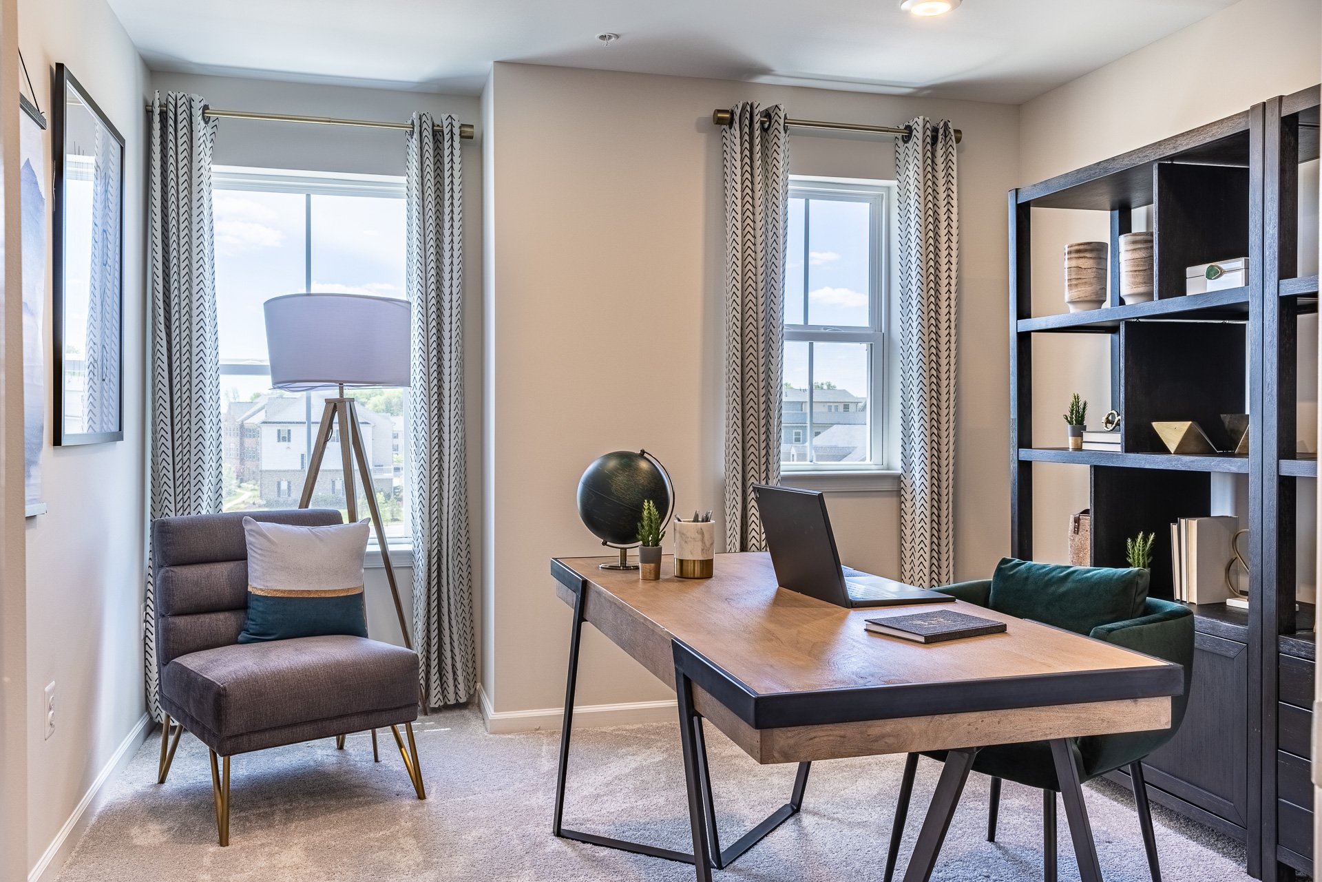 secondary bedroom being used as an office