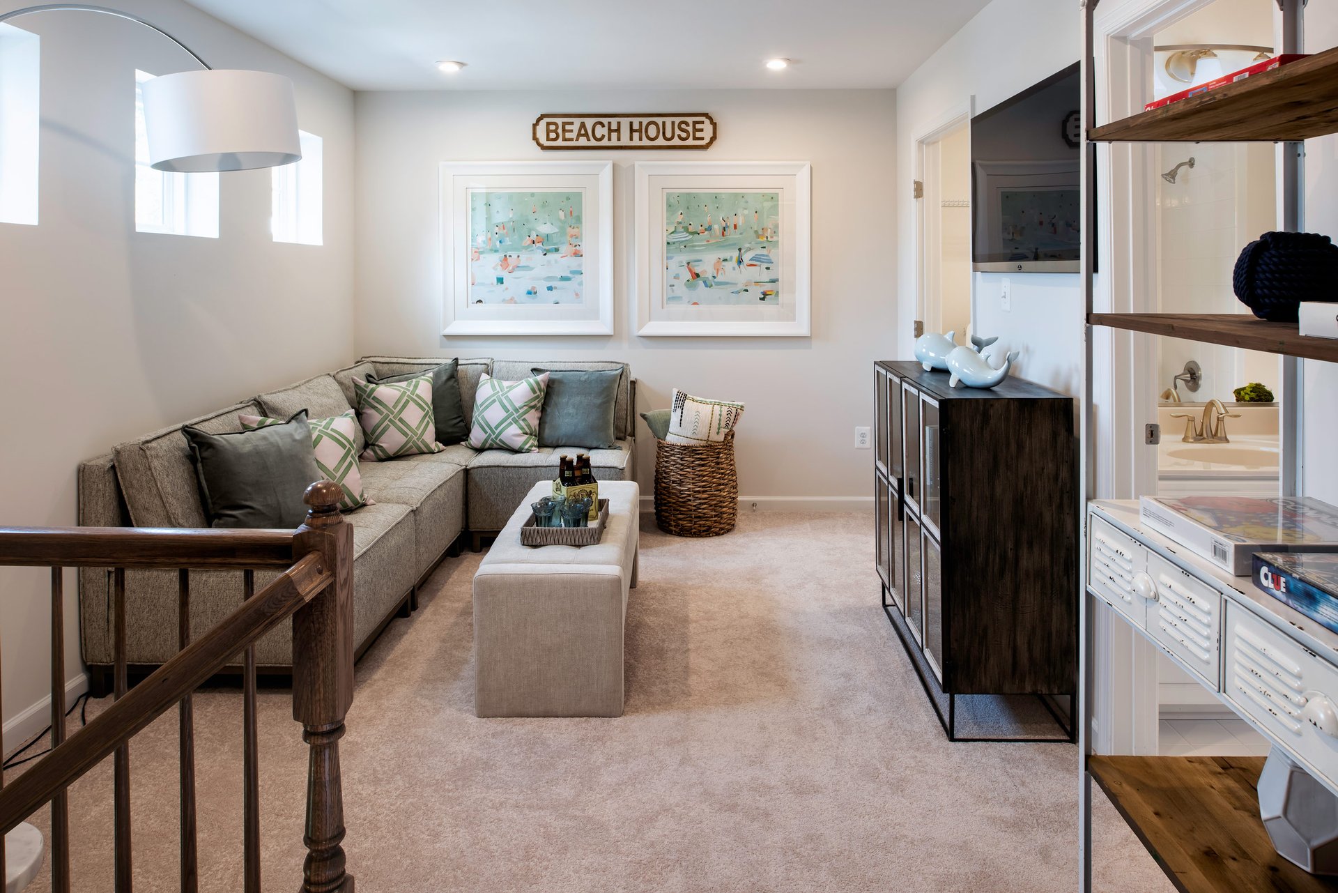 2nd-floor loft with carpet