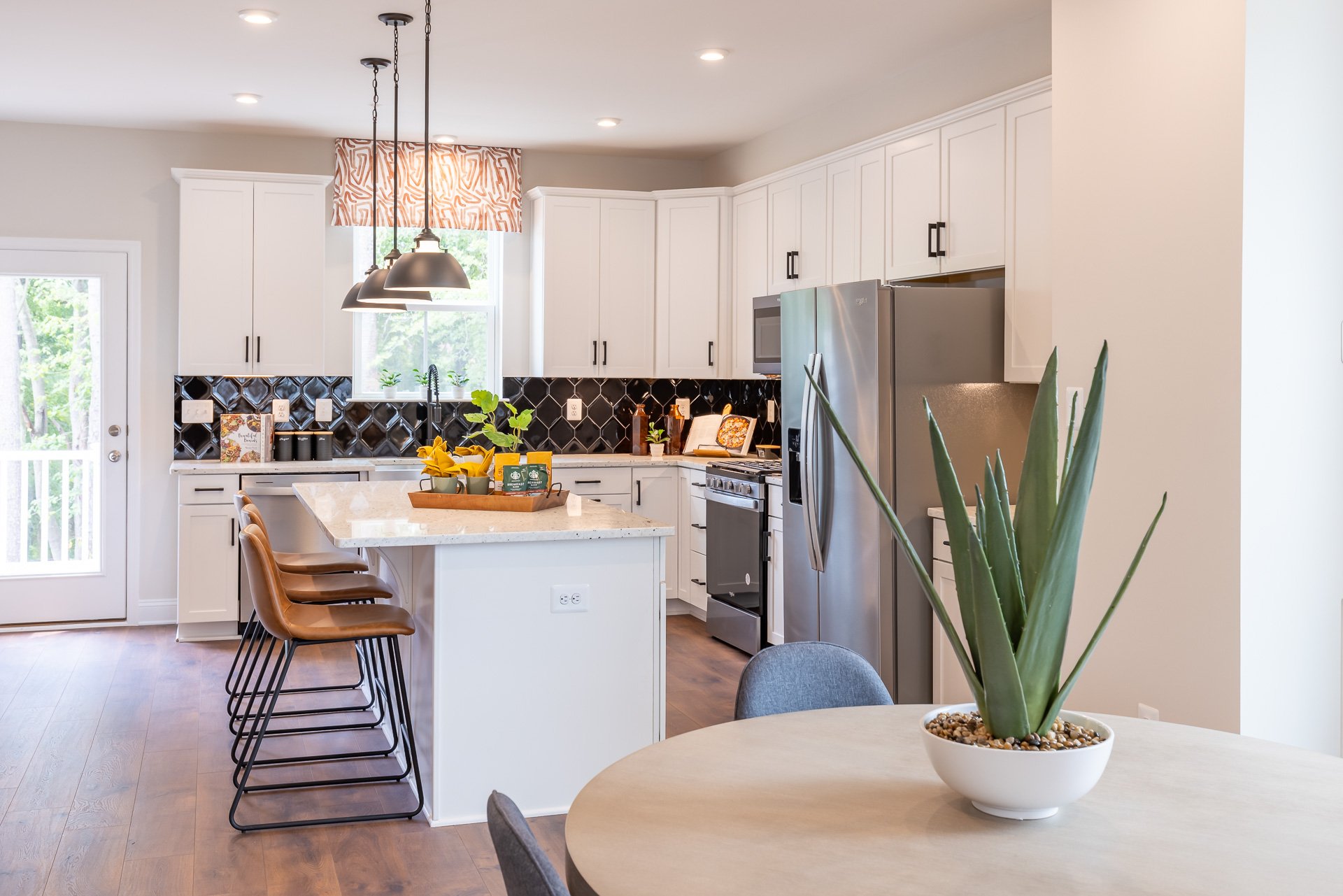 2 - Kitchen and Breakfast Area.jpg