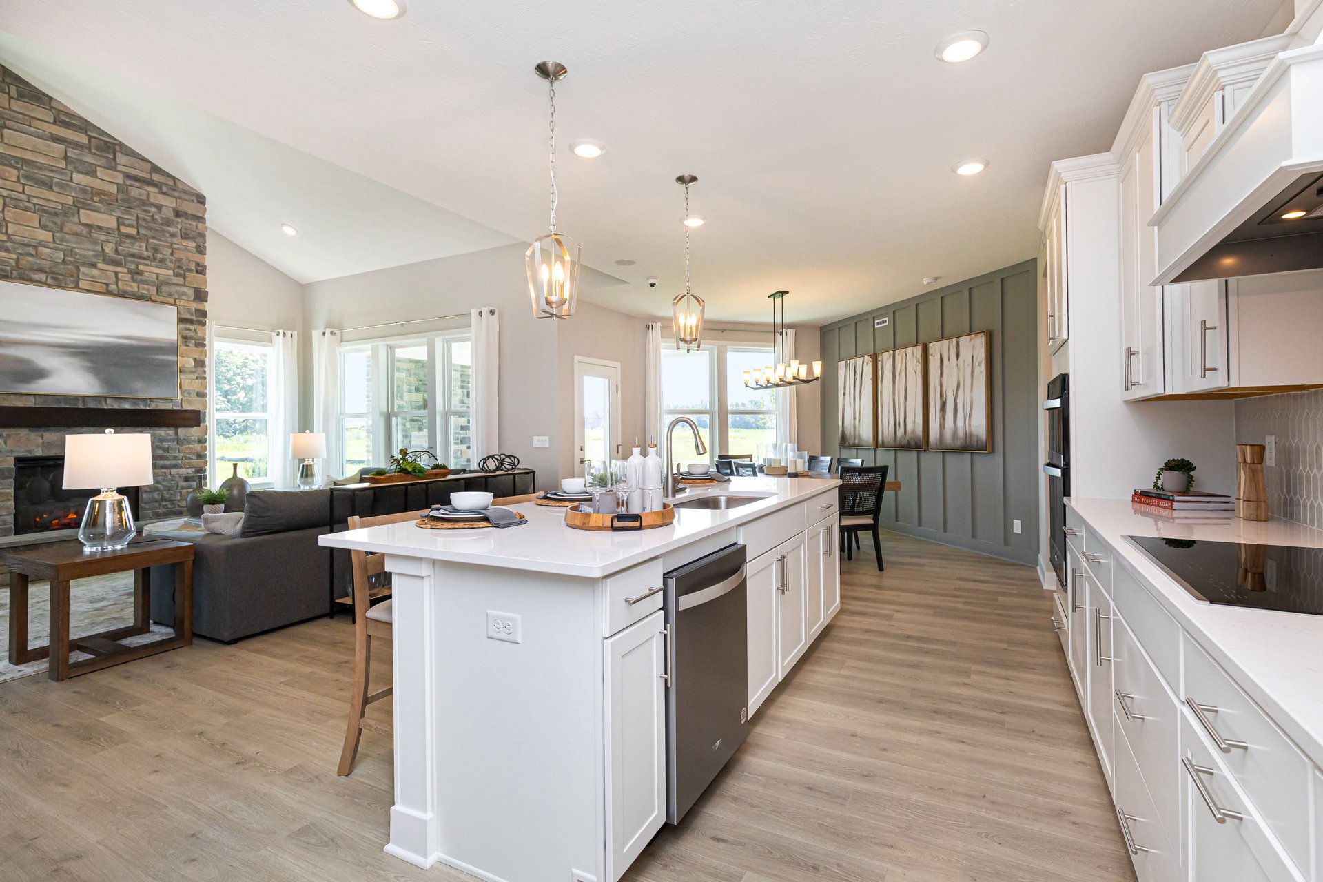 kitchen looking into open concept.jpg
