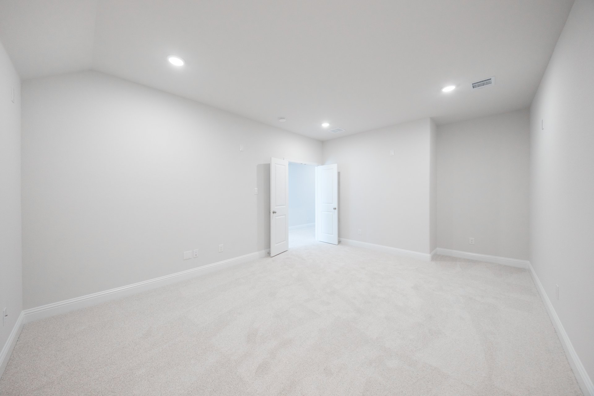 media room with carpet and recessed lights