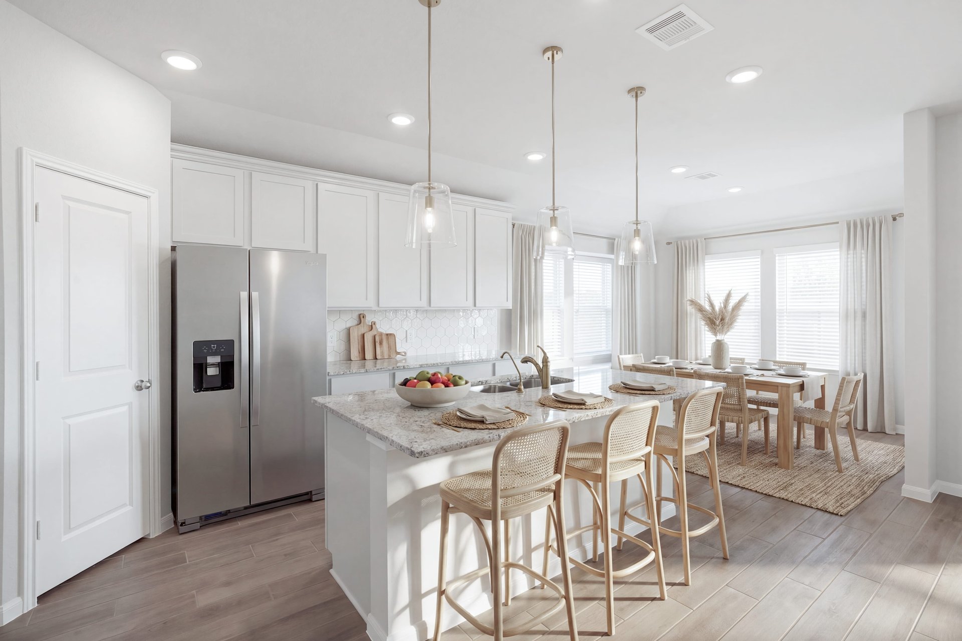 19645_Montgomery_Ridge_way_-_interiors-vs-04.jpg
