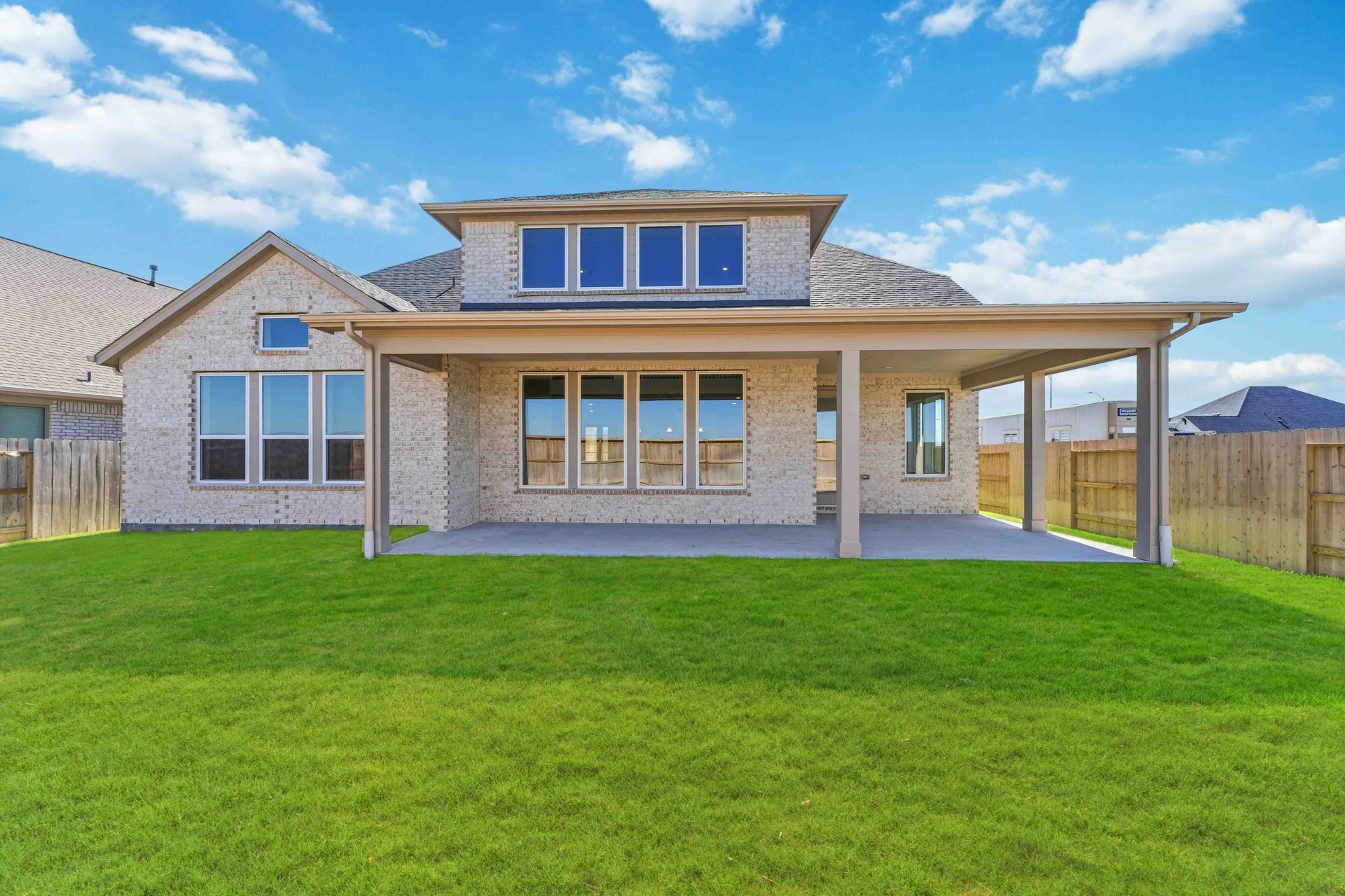 Lockhart Covered Patio.JPG
