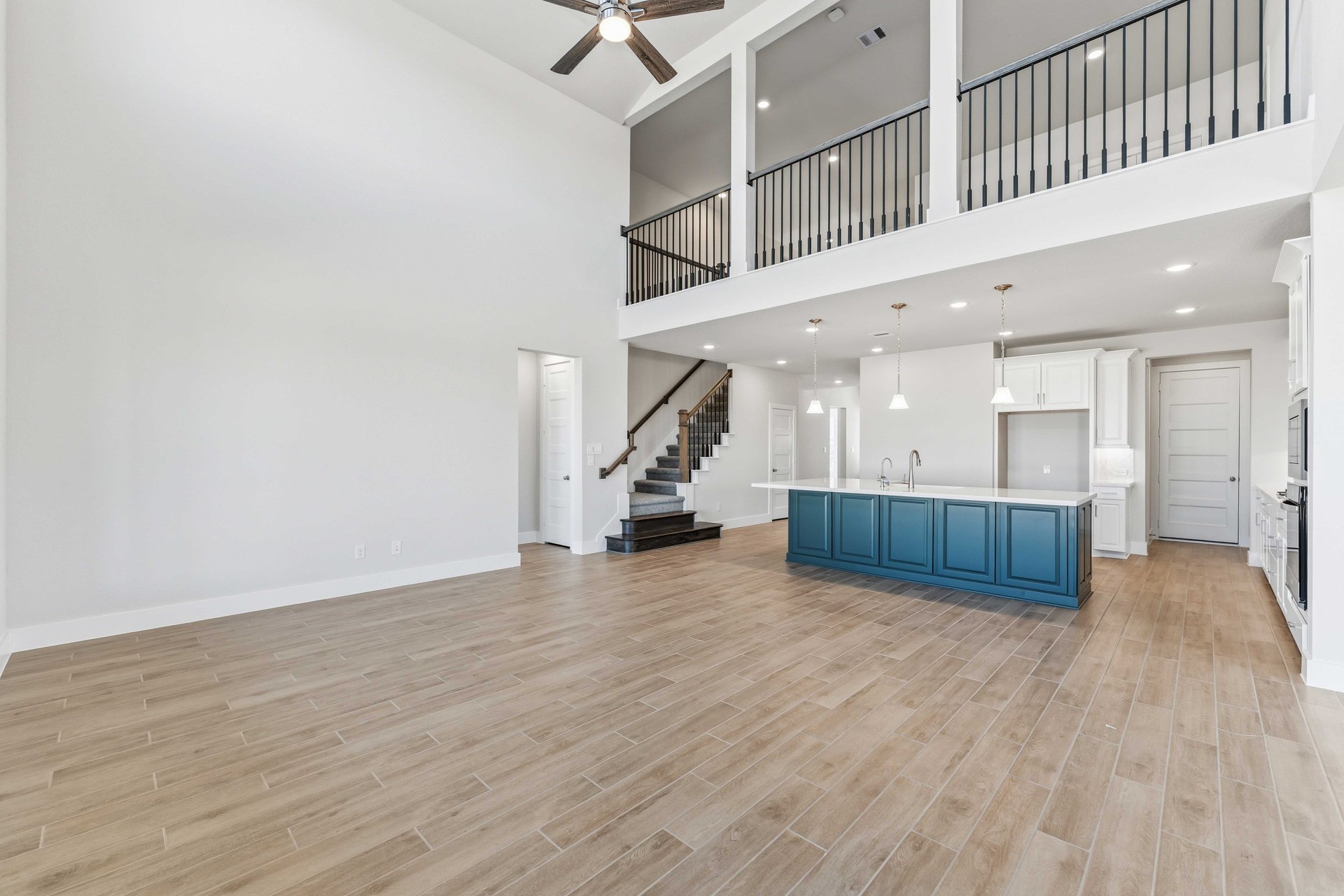 Lockhart Great Room (2).JPG