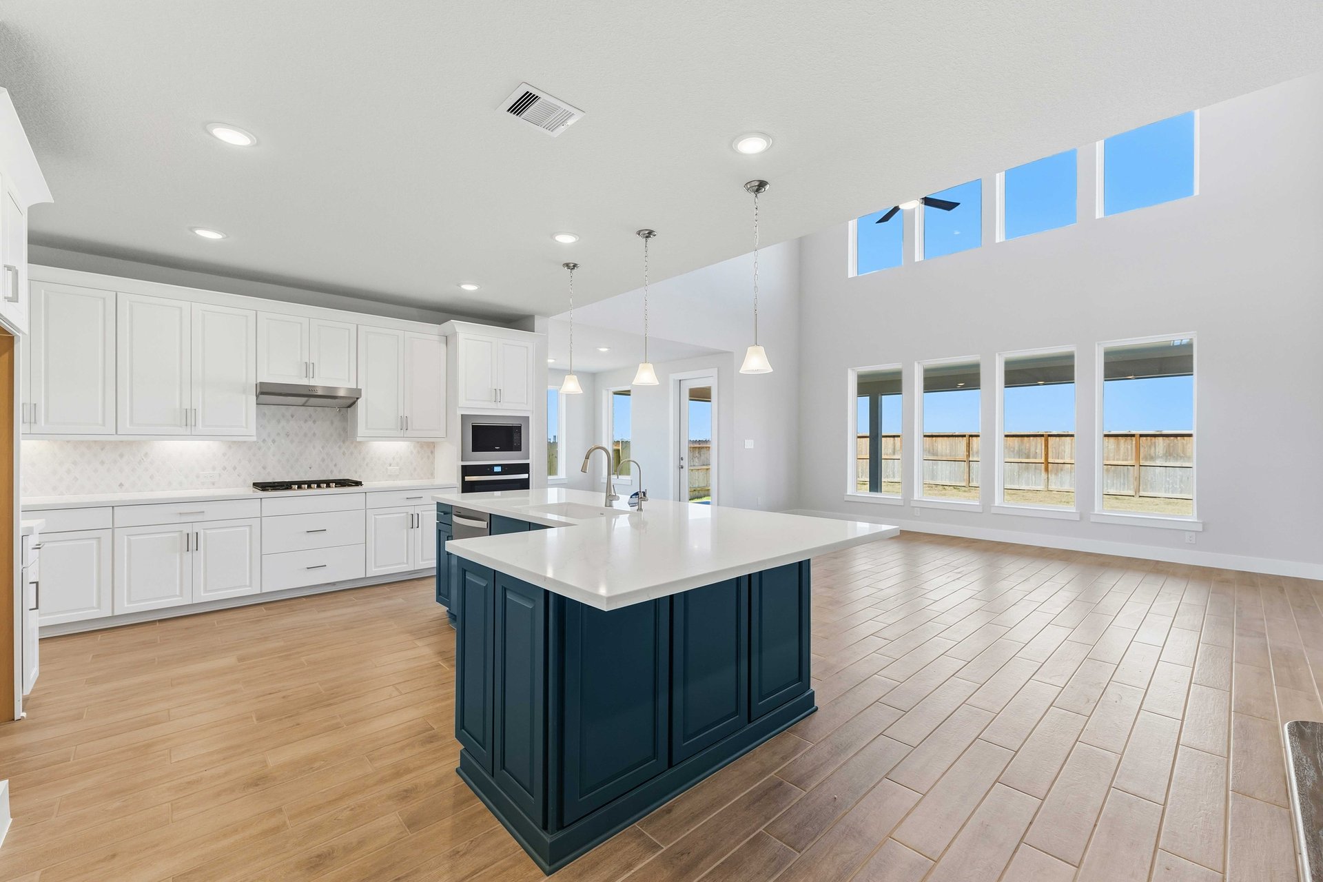 Lockhart Kitchen 2.JPG