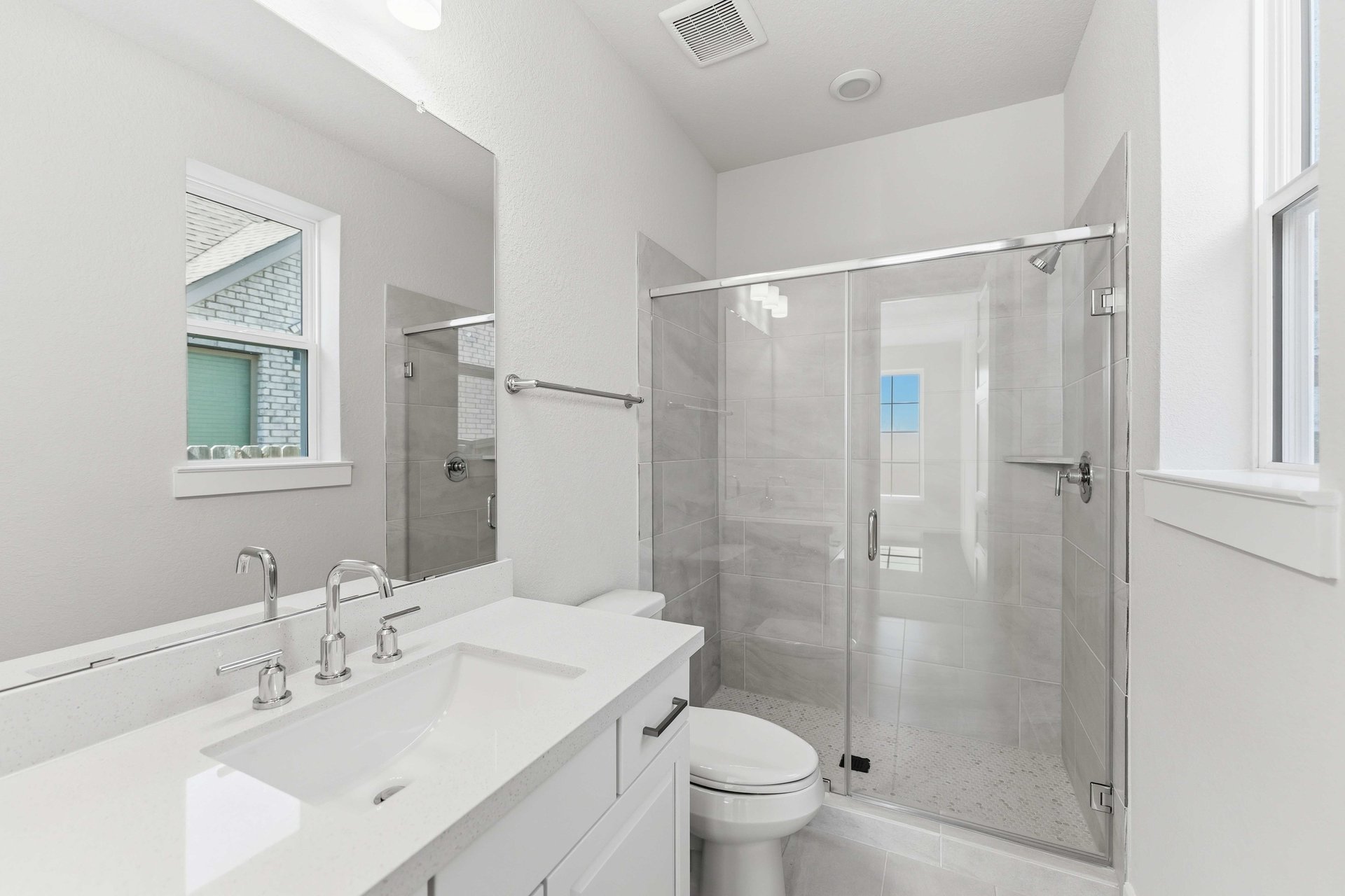 Lockhart Secondary Bedroom.JPG