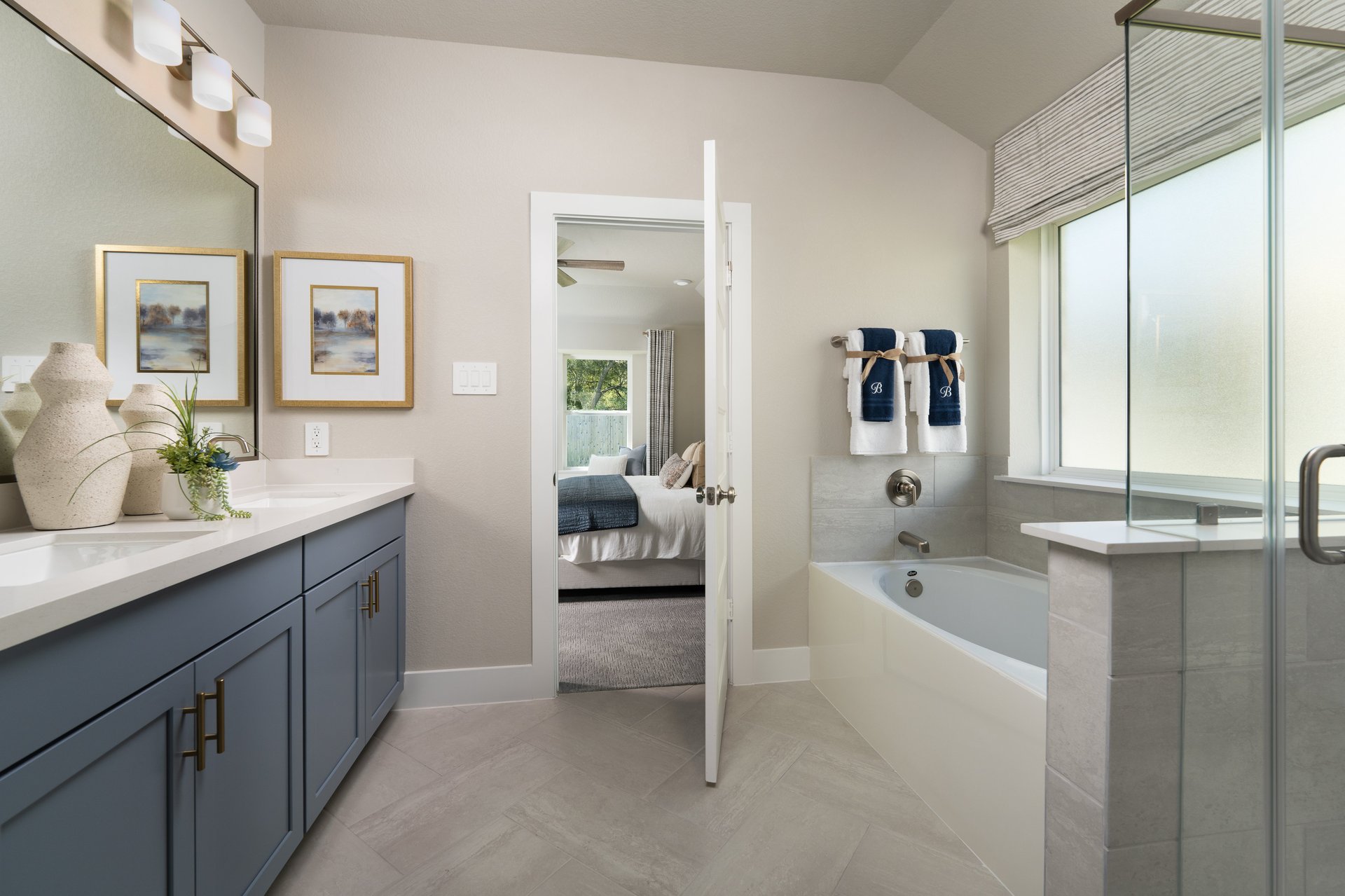 Sorella _ Olympic Bath_HiRes1.jpg