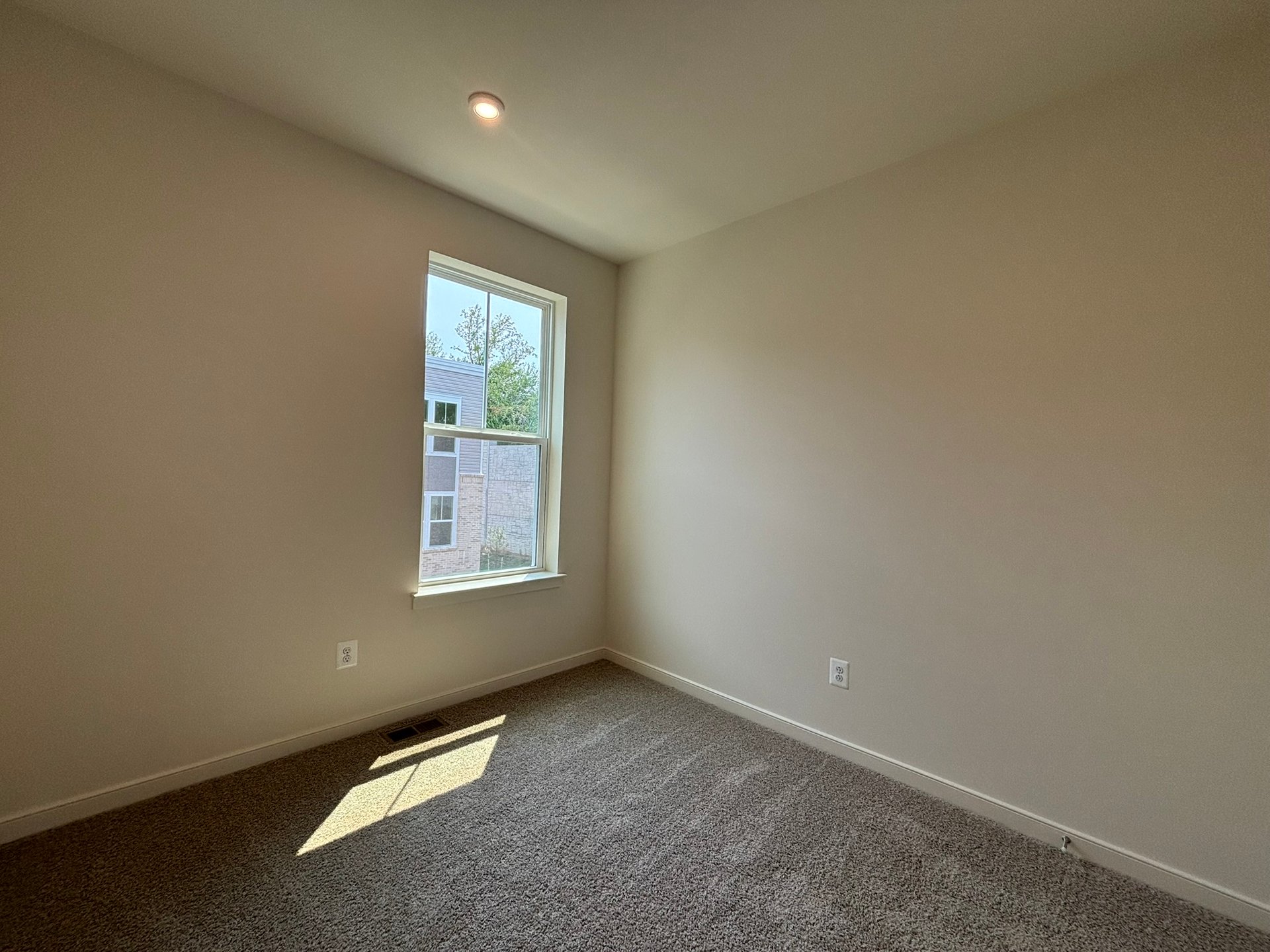 secondary bedroom with natural light