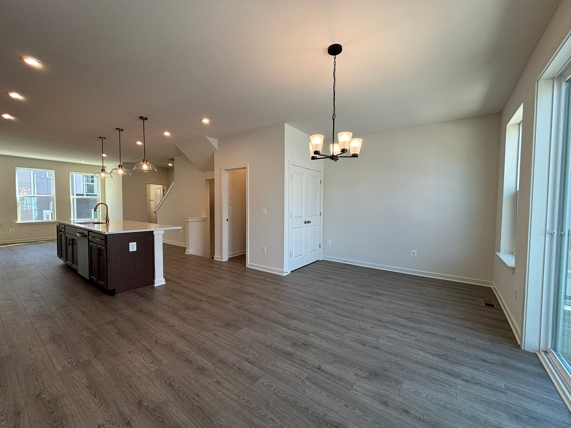 dining room with access to the kitchen