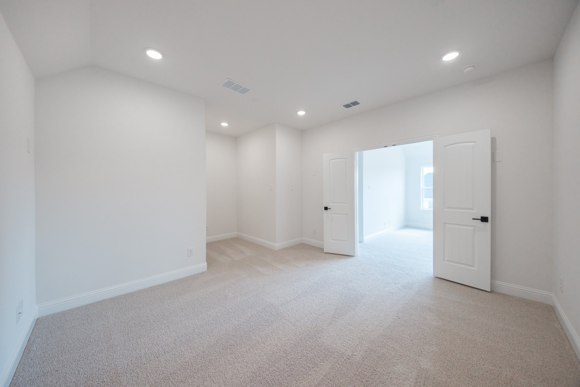 media room with carpet and recessed lights 