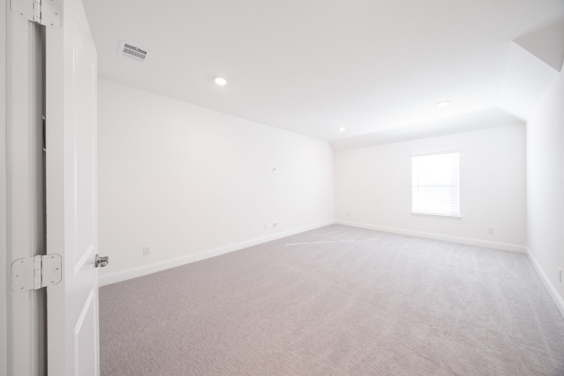 media room with carpet and recessed lights