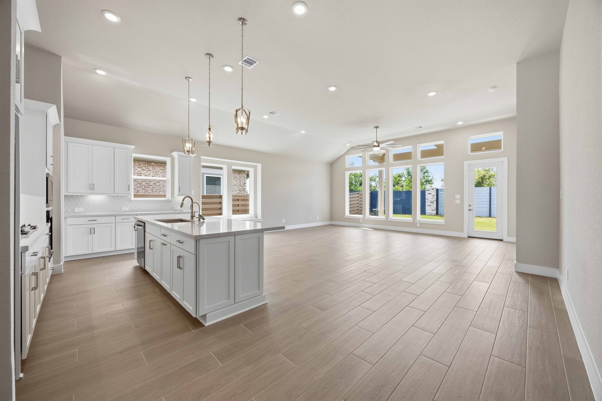 Crockett Kitchen 2.jpg