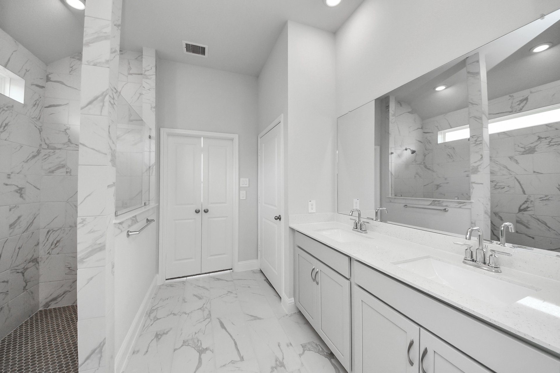 Tile flooring and large super shower