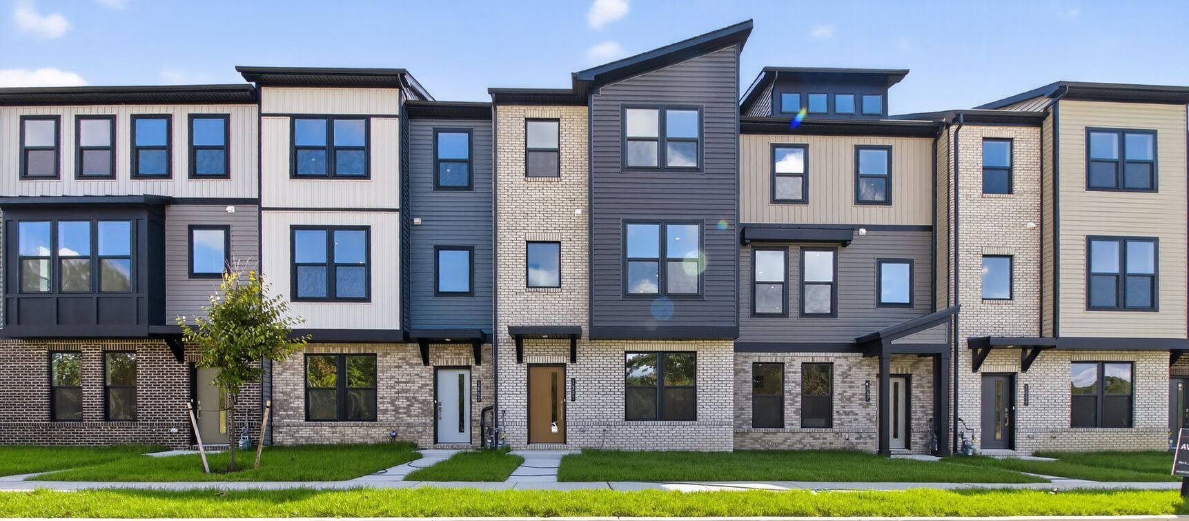 Chesapeake Mid-Century N Exterior.jpg