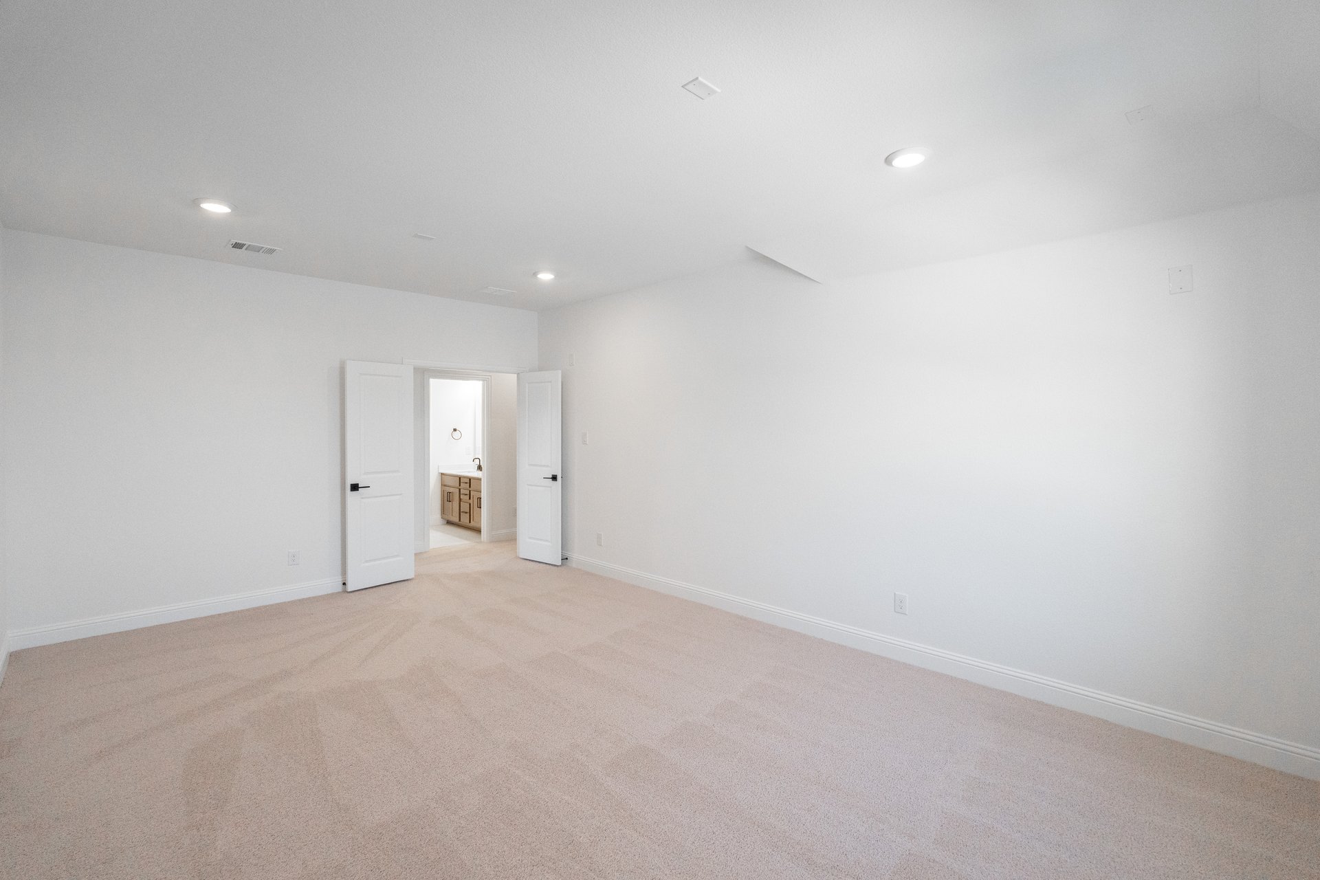 media room with carpet and recessed lights