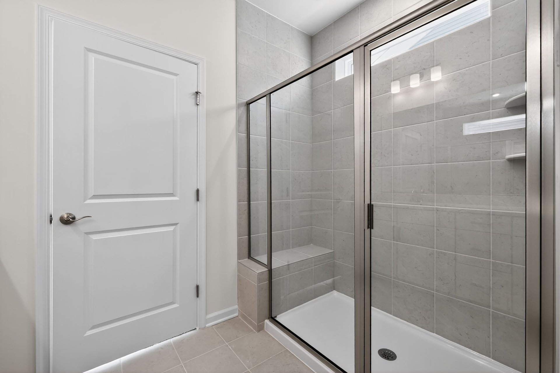 primary bath with an oversized walk-in shower