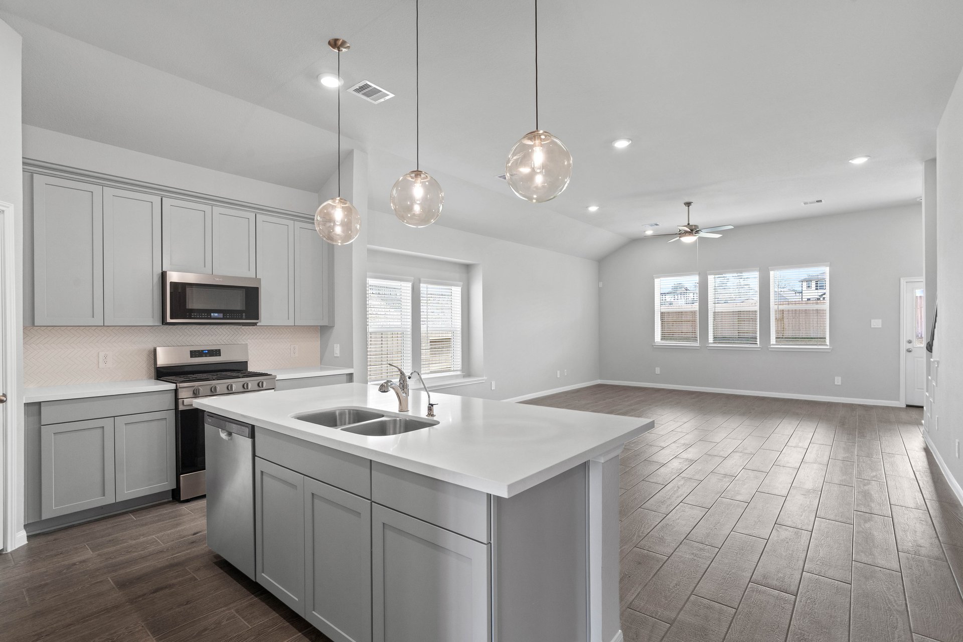 Berkshire Kitchen 2.jpg