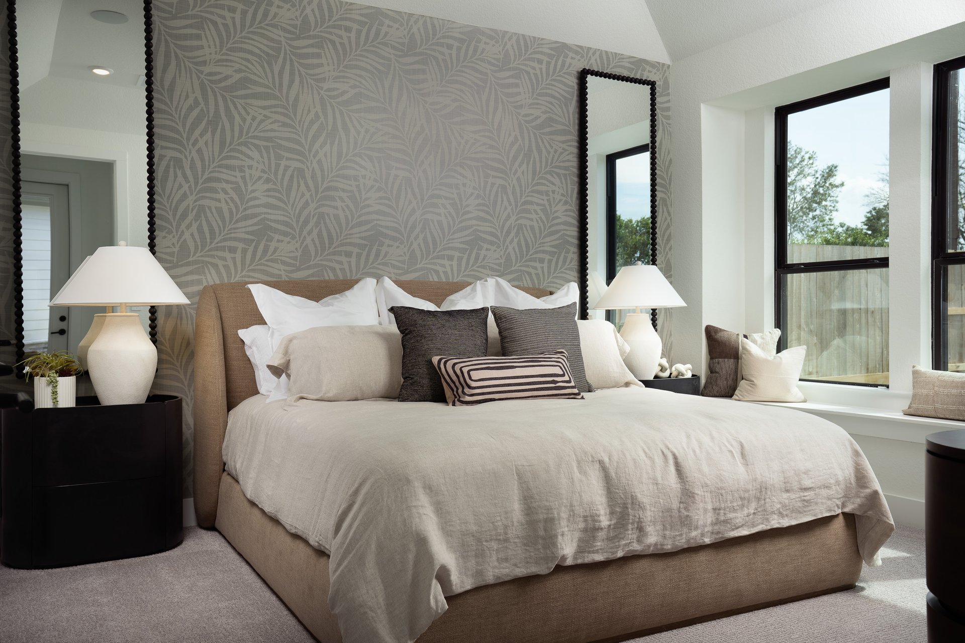 Meridiana _ The Bristol_Bed_Social1.jpg