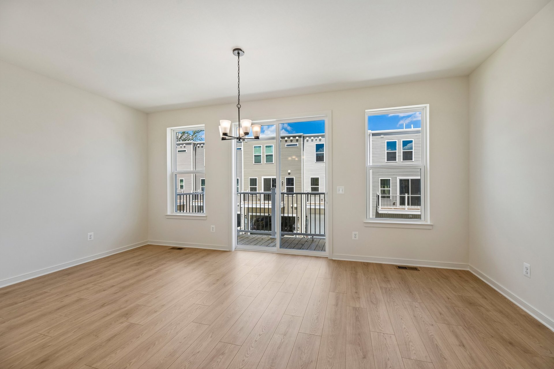 dining area with access to the deck