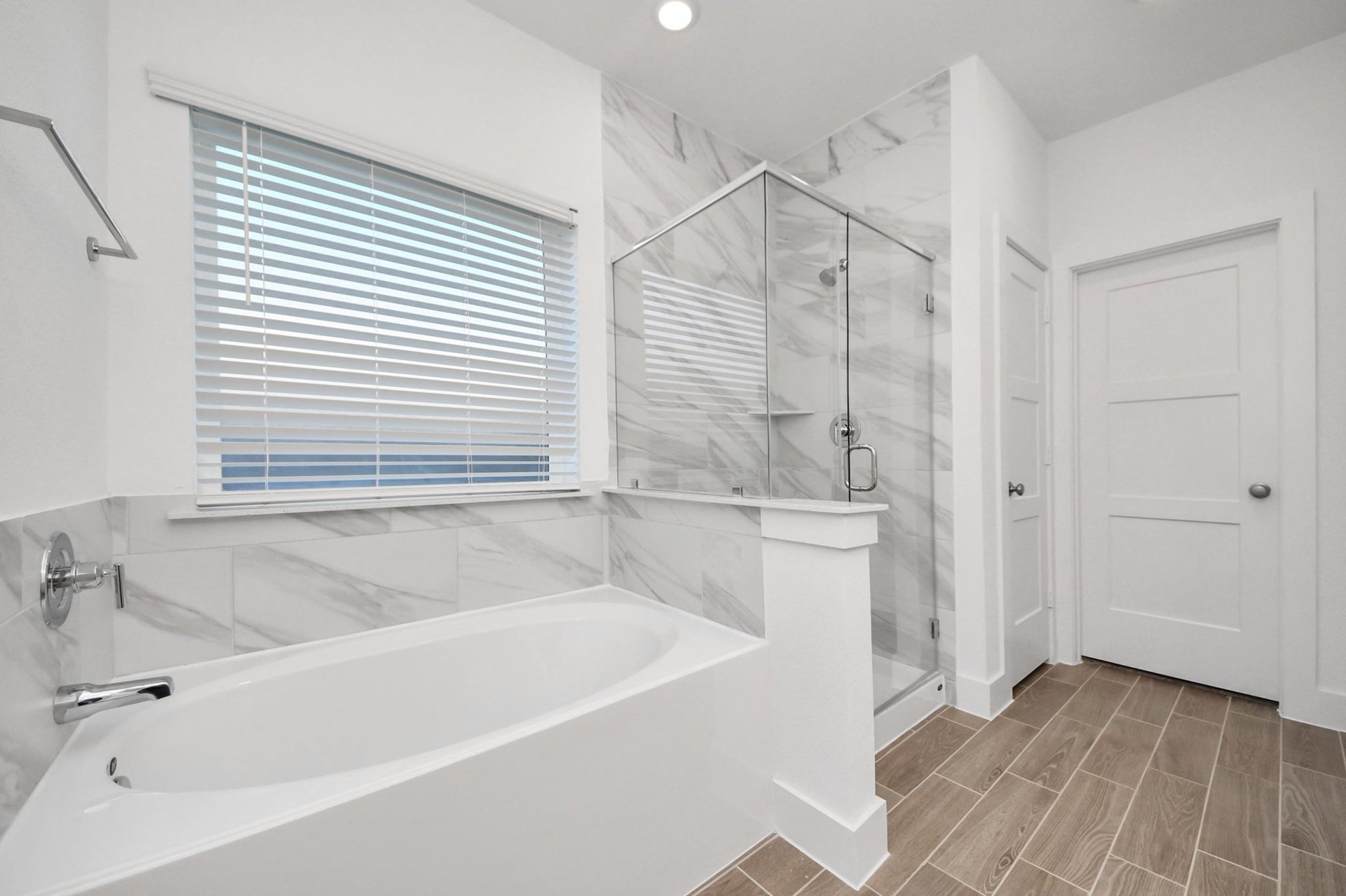 Rainier Primary Bathroom 2.jpg