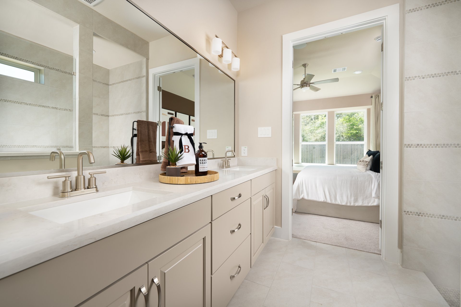 Sorella _ Stratford Bath_HiRes.jpg