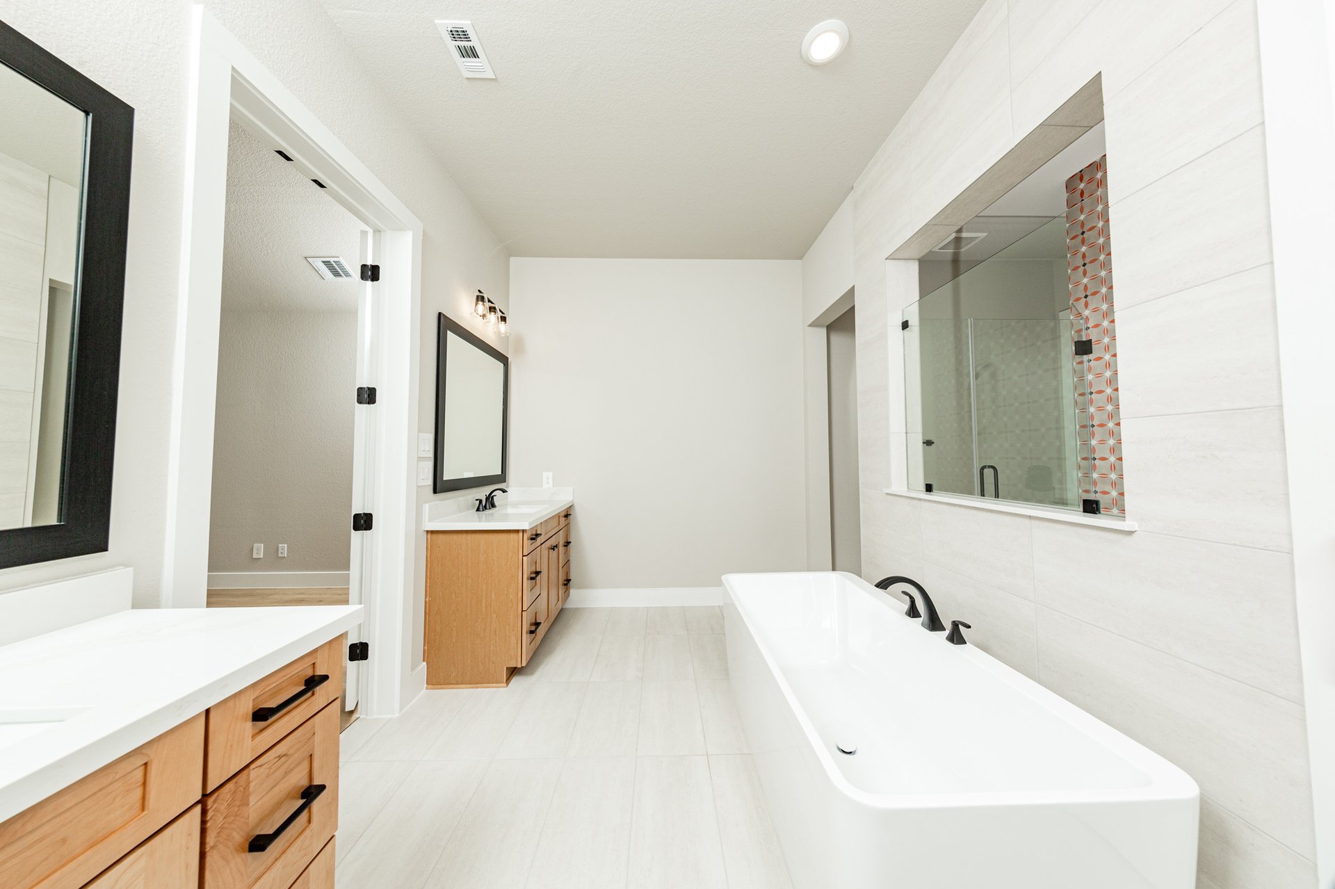 Biltmore Primary Bathroom 2.jpg