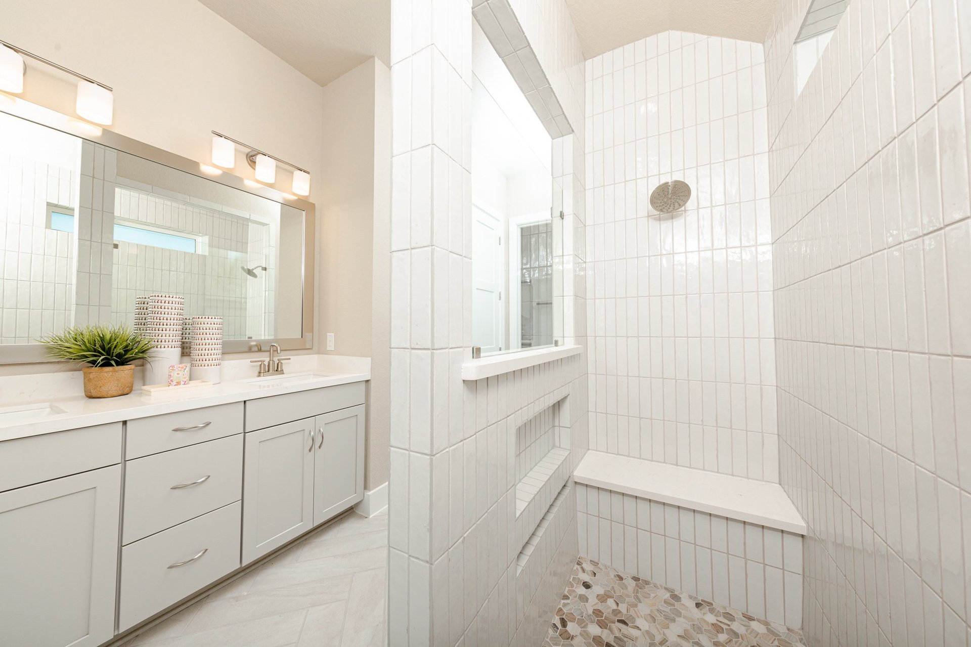 Cambridge Primary Bathroom 2.jpg