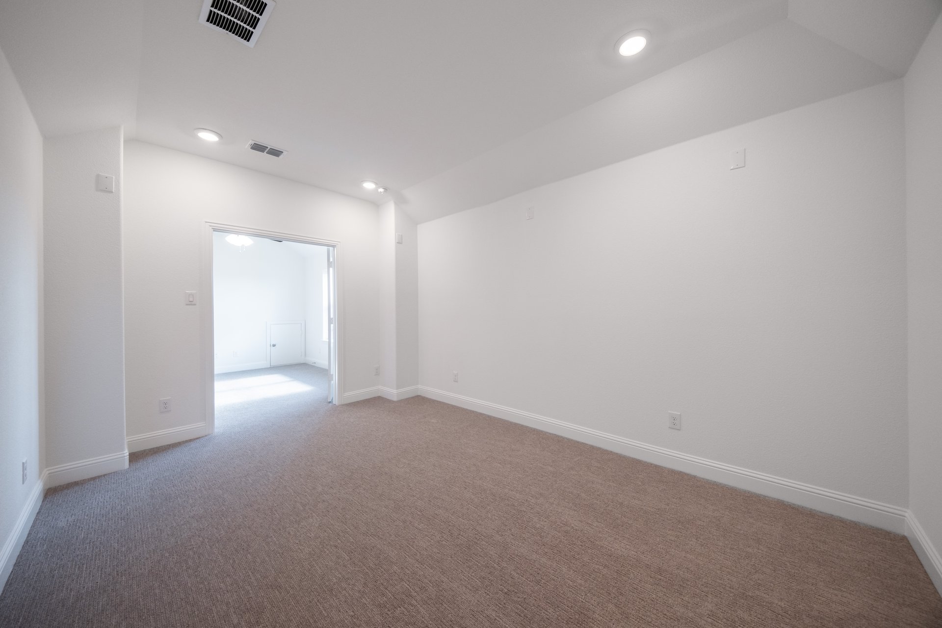 media room with carpet and recessed lights 