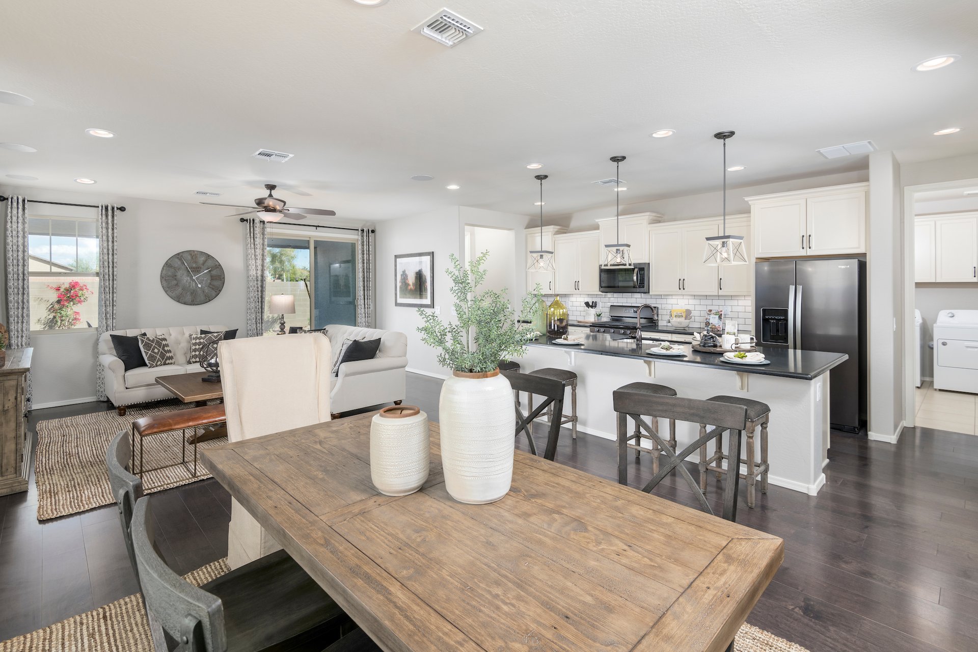 03873de6-3320-4288-adaa-1e3879e1456b