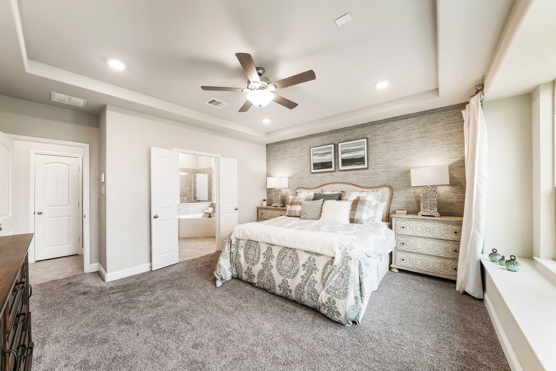 0d2fd03b-4802-4f84-9c71-91c398967deb