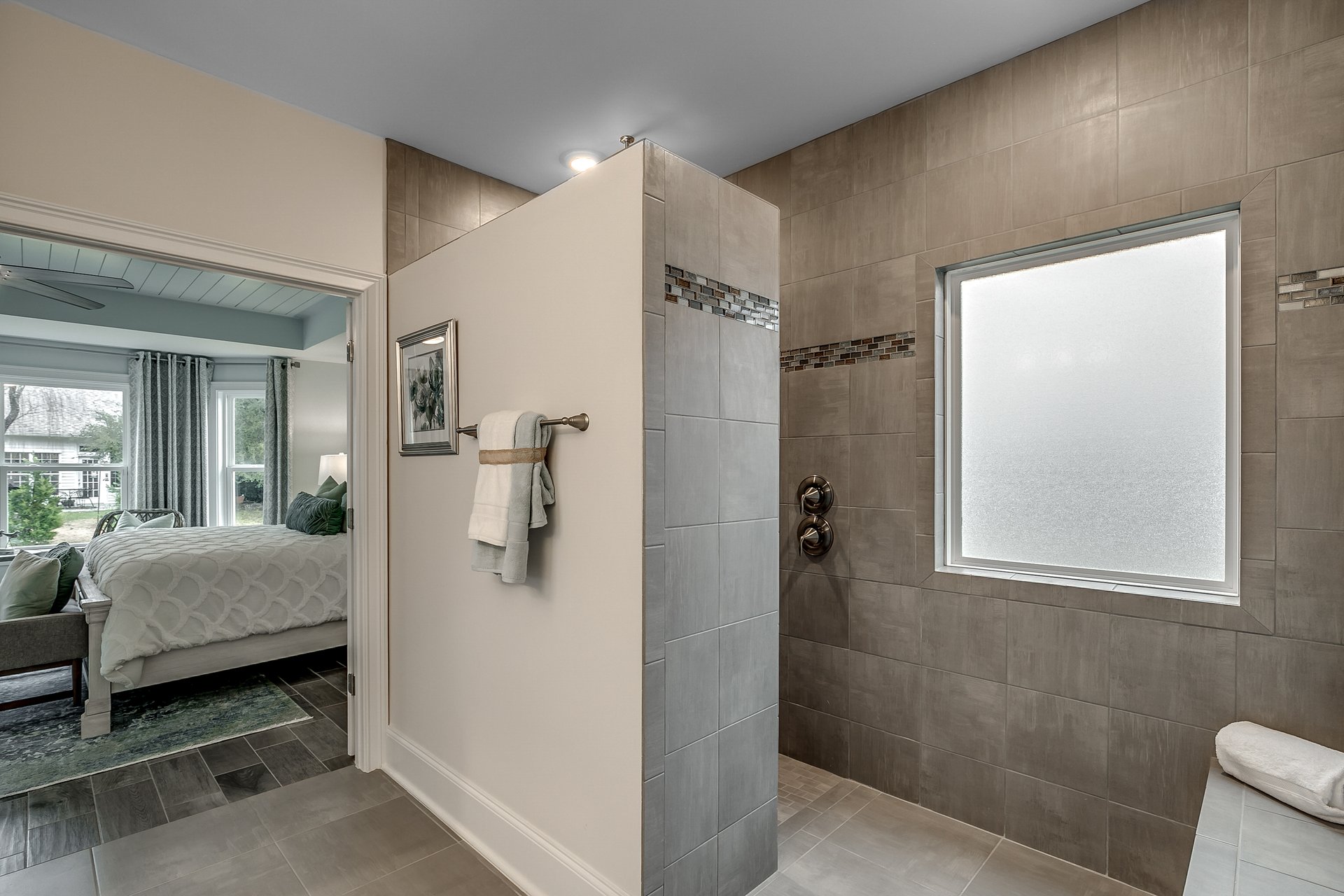 0d8e70ea-c0b7-45cf-ada1-39c7106d4ed8