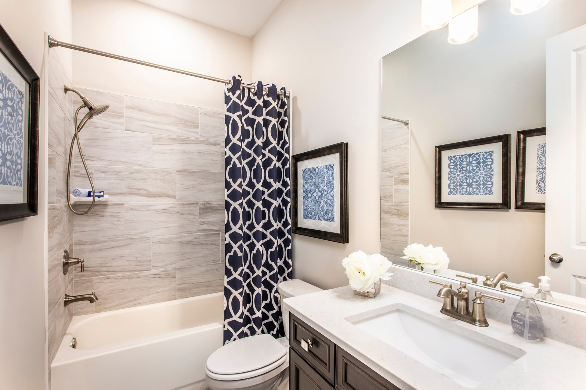 1b50db41-d1a3-4ffa-8652-c017381b3f89