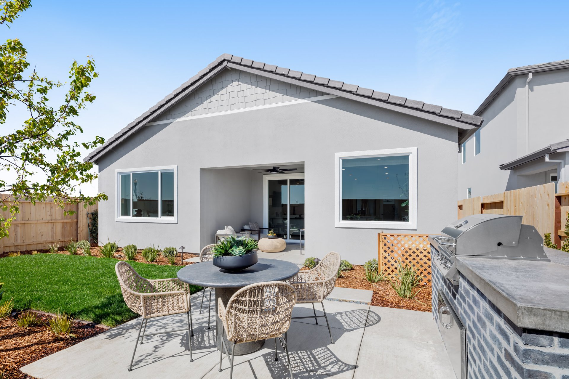 23847c17-1467-44dc-8675-1ce018d9852d