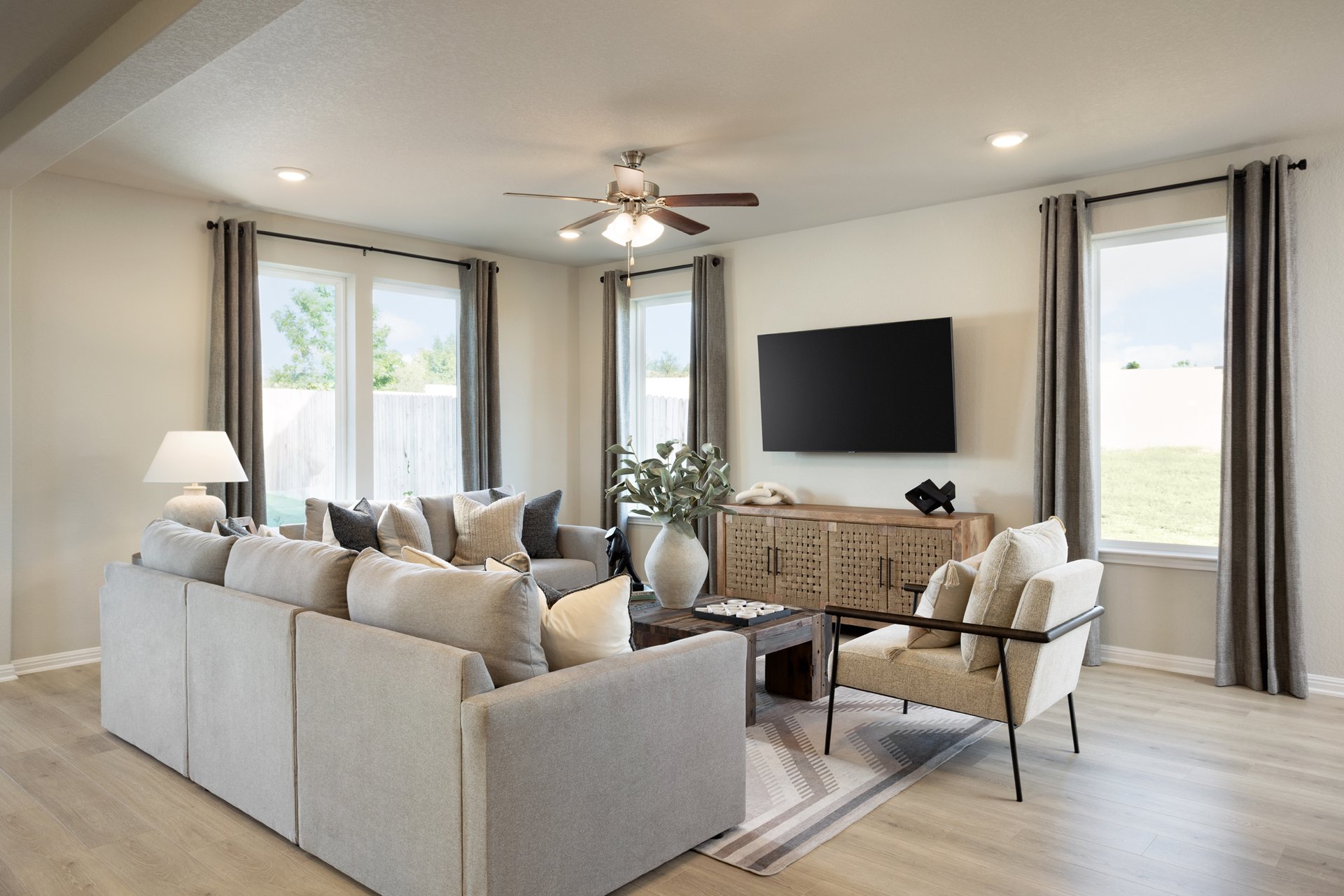 28ec0b66-1187-431f-bb09-f43456122f40