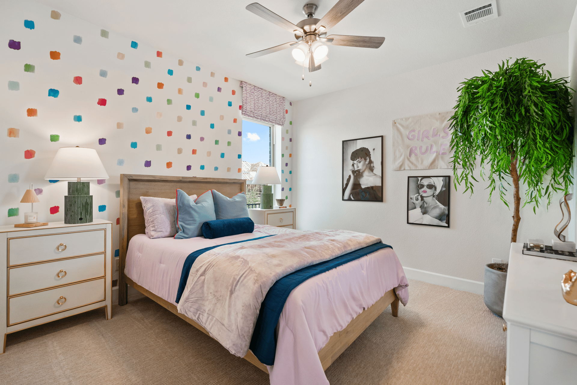 3c2c0dc7-c8e4-40a8-9a78-d805f269d577